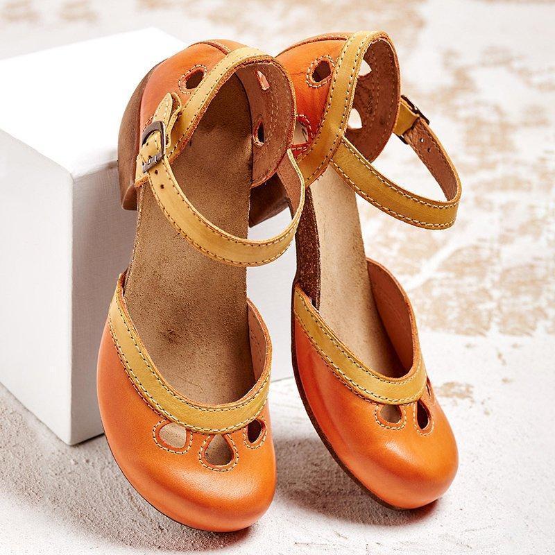 Vintage Mary Jane Heels | Leather | Retro & Elegant