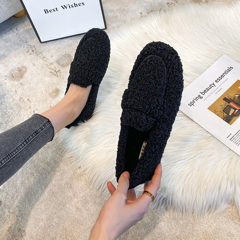 Teddy Loafers | Cozy Slip-On | Soft & Stylish