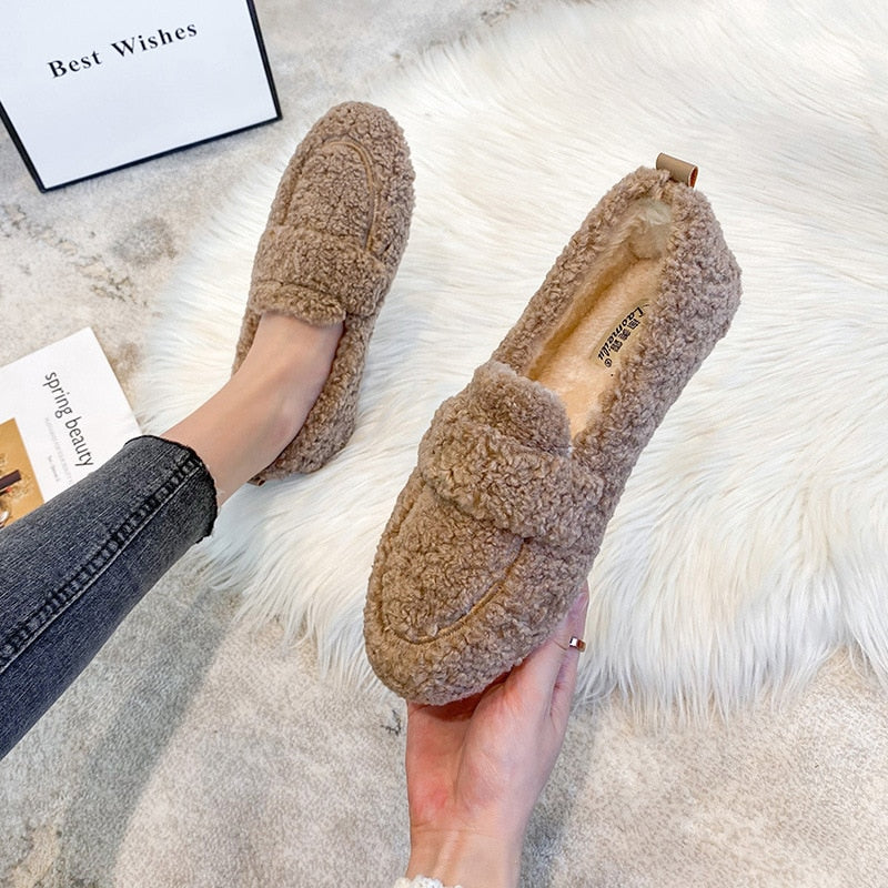 Teddy Loafers | Cozy Slip-On | Soft & Stylish