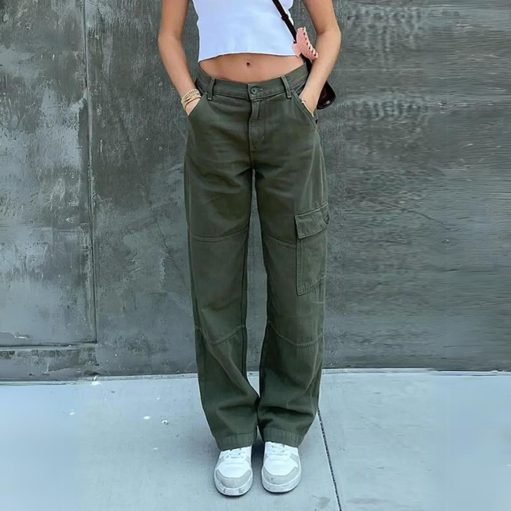 High-Waisted Cargo Pants | Relaxed Fit & Utility Pockets